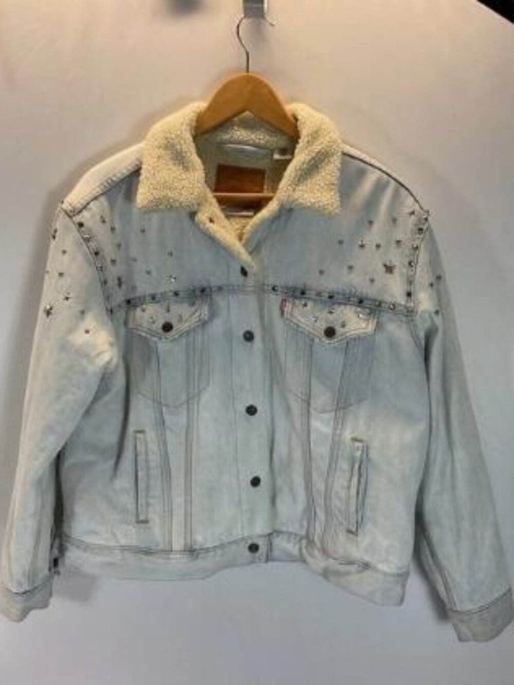 LEVI'S‎ EX-BOYFRIEND TRUCKER JACKET sherpa lined WMS XL embellished rivets